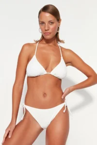 TRENDYOLMİLLA Ecru Regular Regular Waist Bikini Bottom - Image 2