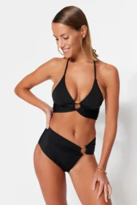 TRENDYOLMİLLA Black with accessories bralette Covered Regular High Waist Bikini Set - Image 3