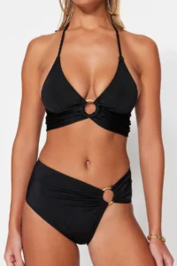 TRENDYOLMİLLA Black with accessories bralette Covered Regular High Waist Bikini Set - Image 4