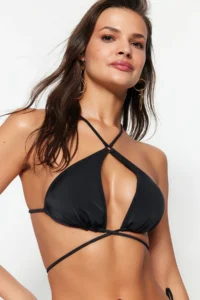 TRENDYOLMİLLA Black Barbell Collar with accessories Bikini Top - Image 3