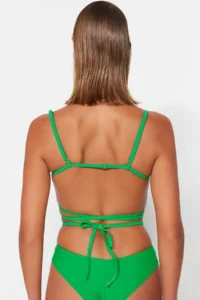 TRENDYOLMİLLA Green underwire tied up Bikini Top - Image 6