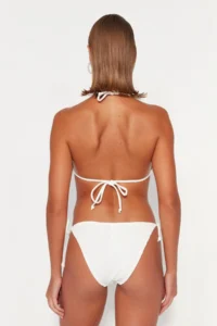 TRENDYOLMİLLA Ecru Triangle Covered Bikini Top - Image 7