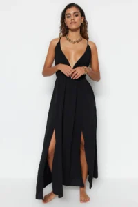 TRENDYOLMİLLA beachwear Black Weaving Shirred Maxi Dress - Image 3