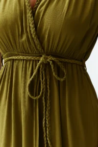 TRENDYOLMİLLA Green Weaving slit Maxi Beach Dress - Image 4