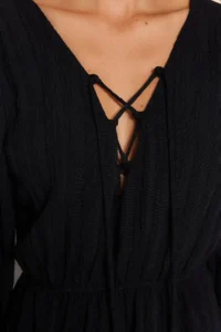 TRENDYOLMİLLA Black Weaving Binding Detailed Beach Mini Dress - Image 10