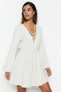 TRENDYOLMİLLA Ecru Weaving Binding Detailed Beach Mini Dress