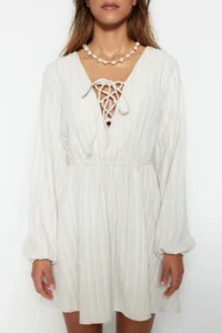 TRENDYOLMİLLA Ecru Weaving Binding Detailed Beach Mini Dress - Image 4