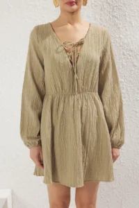 TRENDYOLMİLLA Khaki Weaving Binding Detailed Beach Mini Dress - Image 3