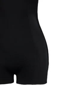 TRENDYOLMİLLA Black Low-cut back V-neck Shorts Basic Swimsuit - Image 6