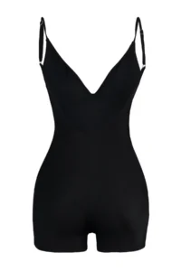 TRENDYOLMİLLA Black Low-cut back V-neck Shorts Basic Swimsuit - Image 7