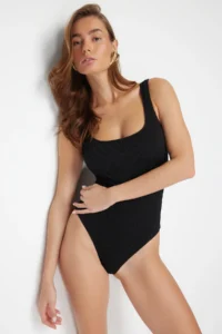 TRENDYOLMİLLA Black textured Square Neck Covered Regular Swimsuit - Image 4