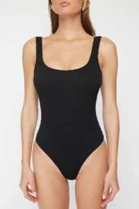 TRENDYOLMİLLA Black textured Square Neck Covered Regular Swimsuit - Image 5