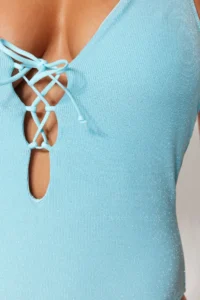 TRENDYOLMİLLA Mavi Derin Dekolteli Piped Simli Normal Hem Swimsuit - Image 5