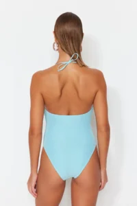 TRENDYOLMİLLA Mavi Derin Dekolteli Piped Simli Normal Hem Swimsuit - Image 6