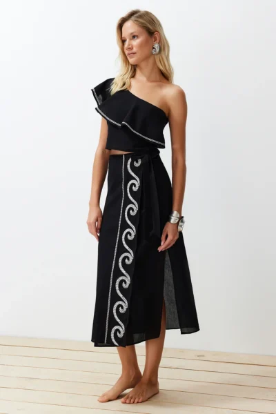 TBESS24AU00009-BLACK_1