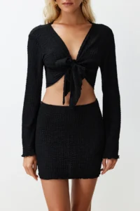 TRENDYOLMİLLA Black tied up textured Blouse Skirt Beach Set - Image 5