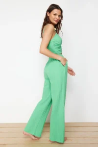 TRENDYOLMİLLA Green Weaving textured Blouse Pants Beach Set - Image 2
