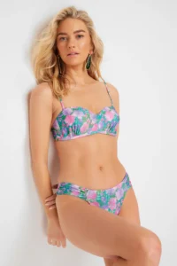 TRENDYOLMİLLA Floral Patterned Shirred brazilian Bikini Bottom - Image 3