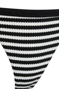 TRENDYOLMİLLA Striped textured Triangle Covered Regular Regular Waist Bikini Set - Image 7