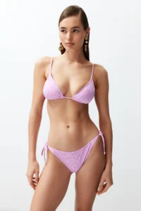 TRENDYOLMİLLA Pink textured Triangle tied up Regular Waist Regular Bikini Set - Image 5