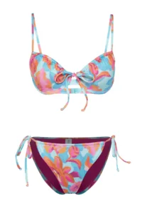 TRENDYOLMİLLA Floral Patterned Balconet Tunnelled Regular Bikini Set - Image 7