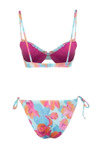 TRENDYOLMİLLA Floral Patterned Balconet Tunnelled Regular Bikini Set - Image 9