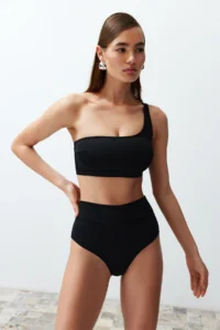 TRENDYOLMİLLA Black One Shoulder Covered hipster High Waist Regular Basic Bikini Set - Image 4