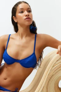 TRENDYOLMİLLA Saks Blue balconette Covered Bikini Top - Image 3