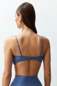 TRENDYOLMİLLA Mavi with accessories Strapless Covered Bikini Top - Image 5
