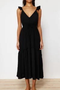 TRENDYOLMİLLA Black Weaving Frilly Maxi Beach Dress - Image 4