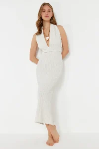 TRENDYOLMİLLA beachwear Ecru Weaving Low-cut back Maxi Dress - Image 2