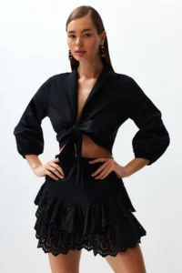 TRENDYOLMiLLA Black Weaving Embroidered Beach Mini Skirt - Image 2