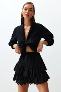 TRENDYOLMiLLA Black Weaving Embroidered Beach Mini Skirt - Image 3
