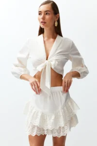TRENDYOLMiLLA beachwear White Weaving Embroidered Mini Skirt - Image 2