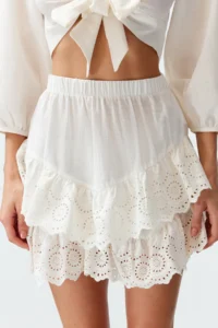 TRENDYOLMiLLA beachwear White Weaving Embroidered Mini Skirt - Image 4