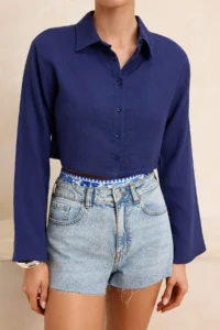 TRENDYOLMİLLA Dark Navy Weaving 100% Cotton Beach Crop Shirt - Image 3