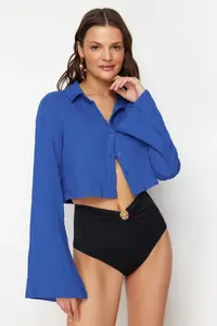 TRENDYOLMİLLA Saks Blue Weaving 100% Cotton Beach Crop Shirt - Image 3