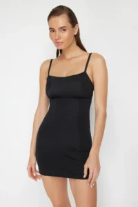 TRENDYOLMİLLA Black Square Neck Covered Skirt Swimsuit - Image 2
