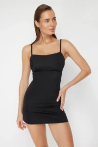 TRENDYOLMİLLA Black Square Neck Covered Skirt Swimsuit - Image 3