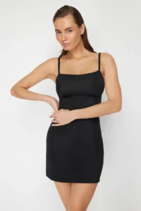 TRENDYOLMİLLA Black Square Neck Covered Skirt Swimsuit - Image 5
