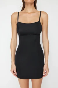 TRENDYOLMİLLA Black Square Neck Covered Skirt Swimsuit - Image 6