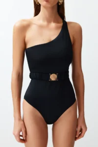 TRENDYOLMİLLA Black with accessories One Shoulder Covered Regular Swimsuit - Image 4