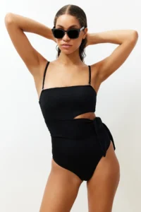TRENDYOLMİLLA Black Cut Out/Window Detailed Strapless Covered Regular Swimsuit - Image 3