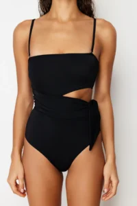 TRENDYOLMİLLA Black Cut Out/Window Detailed Strapless Covered Regular Swimsuit - Image 5