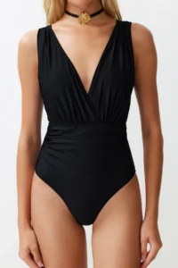 TRENDYOLMİLLA Black Drapeli Deep V-neck Covered Regular Swimsuit - Image 5