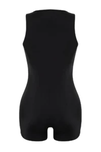 TRENDYOLMİLLA Black Zippered Surfer Covered Basic Shorts Swimsuit - Image 9