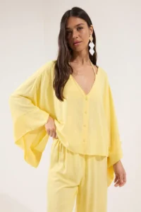 TRENDYOLMİLLA Yellow Weaving Beach Blouse-Pants Set - Image 2