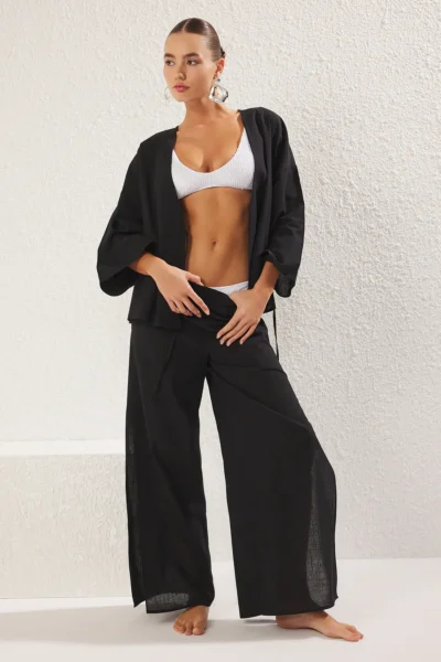 TBESS25AU00007-BLACK_1