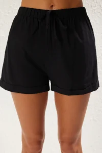 TRENDYOLMİLLA Black Weaving striped Beach Shirt Shorts Set - Image 4