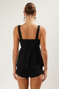 TRENDYOLMİLLA Black Weaving Gipelli Beach Blouse-Shorts Set - Image 6